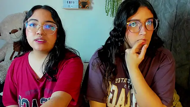 maddie-and-chelsea- online show from January 12, 2026, 5:42 pm