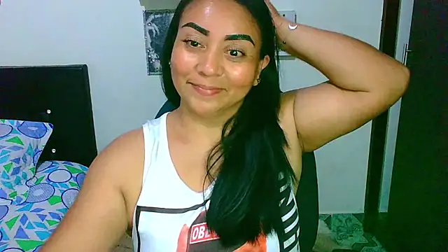 Snapshot of zaray_bella chatting on March 13, 2026, 10:59 pm zaray bella online show from March 13, 2026, 10:59 pm