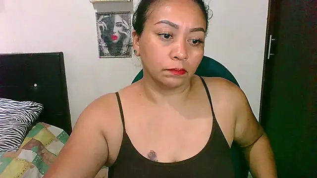 Snapshot of zaray_bella chatting on March 30, 2026, 9:38 pm zaray bella online show from March 30, 2026, 9:38 pm