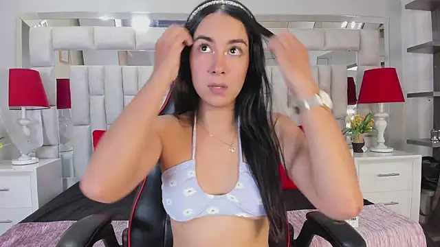 lyzzi smith01 online show from September 22, 2025, 7:42 pm