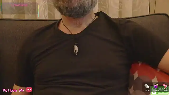 Snapshot of 77_No_Name_77 chatting on December 23, 2025, 2:22 am 77 No Name 77 online show from December 23, 2025, 2:22 am