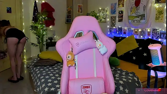 Sunny Elly online show from February 10, 2026, 9:58 pm