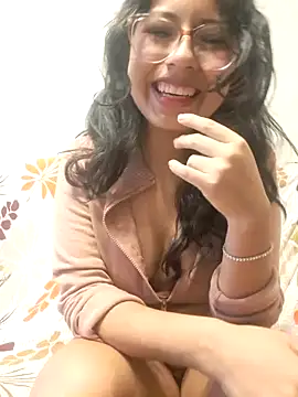 Snapshot of MishuColfer chatting on January 7, 2025, 3:23 pm MishuColfer online show from January 7, 2025, 3:23 pm