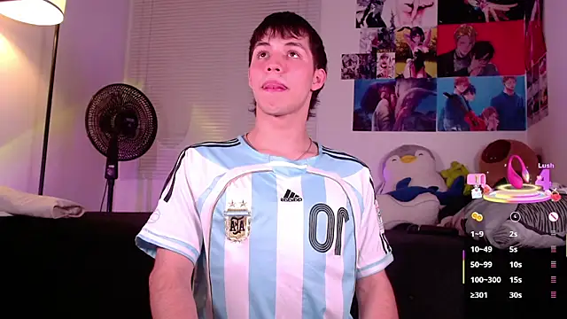 Snapshot of angel_bless19 chatting on March 9, 2025, 7:05 pm angel bless19 online show from March 9, 2025, 7:05 pm