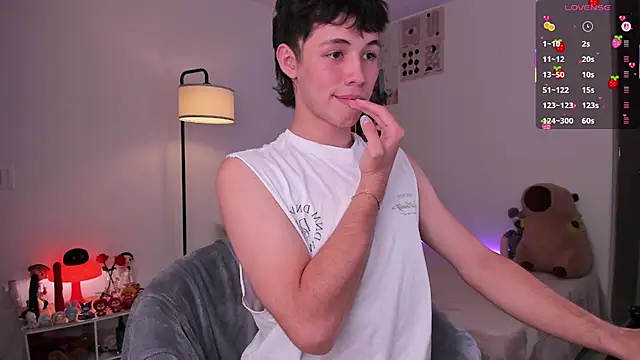 Snapshot of angel_bless19 chatting on October 30, 2025, 9:33 pm angel bless19 online show from October 30, 2025, 9:33 pm