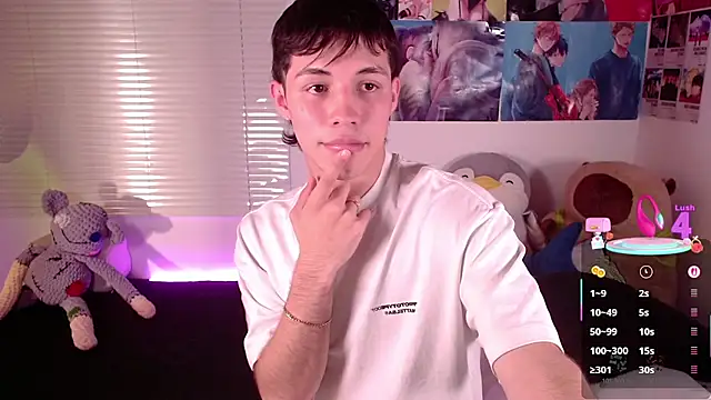 Snapshot of angel_bless19 chatting on March 5, 2025, 10:21 pm angel bless19 online show from March 5, 2025, 10:21 pm