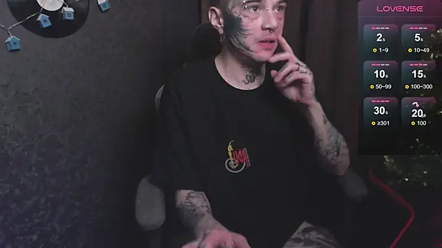 Snapshot of lonelycrystal chatting on December 25, 2024, 10:50 am lonelycrystal online show from December 25, 2024, 10:50 am