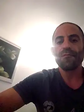 Snapshot of Modelodelsur chatting on October 19, 2025, 11:57 am Modelodelsur online show from October 19, 2025, 11:57 am