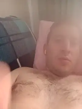 Snapshot of Karizmatikman chatting on February 17, 2025, 1:00 pm Karizmatikman online show from February 17, 2025, 1:00 pm