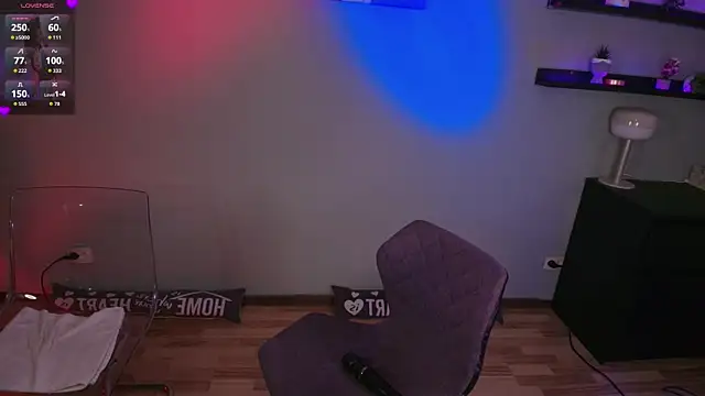 Snapshot of KairaFantasyy chatting on October 3, 2025, 7:32 am KairaFantasyy online show from October 3, 2025, 7:32 am