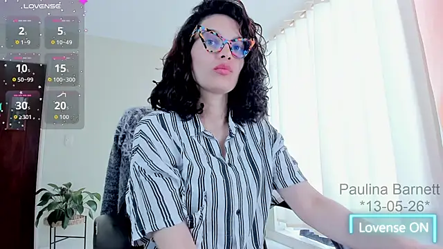 Snapshot of paulinabarnett- chatting on May 13, 2026, 4:58 pm paulinabarnett- online show from May 13, 2026, 4:58 pm