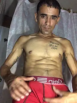 Snapshot of lopez96hot chatting on December 14, 2024, 12:01 am lopez96hot online show from December 14, 2024, 12:01 am