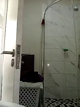 Snapshot of Cocowett chatting on September 13, 2025, 11:43 am Cocowett online show from September 13, 2025, 11:43 am