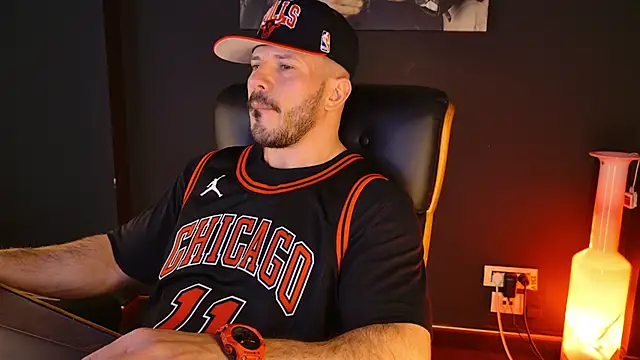 AngeloEric online show from April 2, 2026, 10:44 am