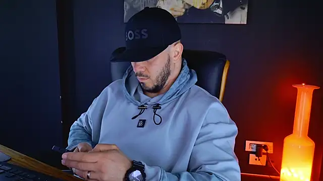 AngeloEric online show from March 19, 2025, 6:03 am