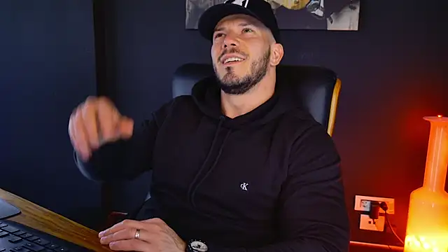 AngeloEric online show from March 20, 2025, 12:00 pm