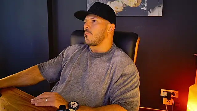 AngeloEric online show from September 16, 2025, 10:16 am