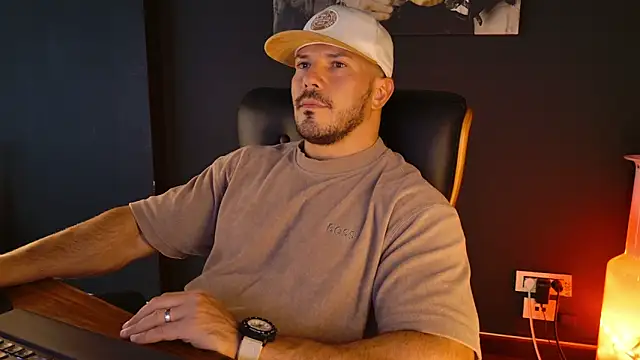 AngeloEric online show from September 30, 2025, 11:38 am