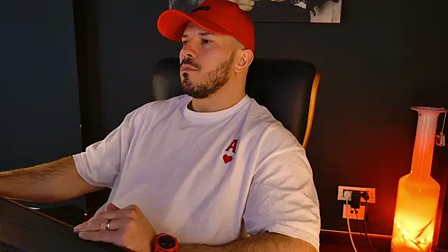 AngeloEric online show from March 1, 2026, 11:43 am