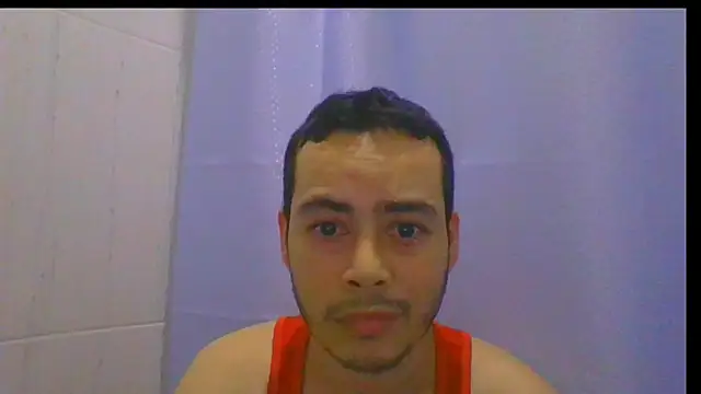 Snapshot of Gasparin32 chatting on November 3, 2025, 8:23 pm Gasparin32 online show from November 3, 2025, 8:23 pm