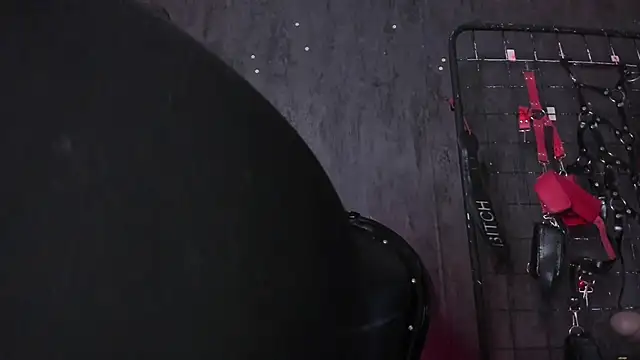 Snapshot of Carolina_Arias chatting on November 4, 2025, 7:50 pm Carolina Arias online show from November 4, 2025, 7:50 pm