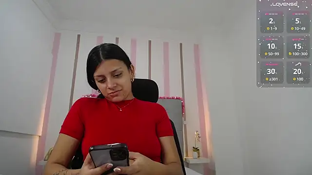 Snapshot of Isa_Martinez18 chatting on January 25, 2025, 2:36 pm Isa Martinez18 online show from January 25, 2025, 2:36 pm