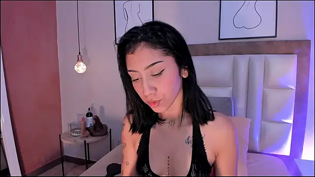 Snapshot of MelissaFoxx chatting on July 6, 2026, 12:01 pm MelissaFoxx online show from July 6, 2026, 12:01 pm