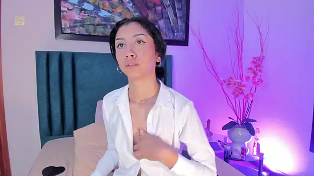 Snapshot of MelissaFoxx chatting on July 14, 2026, 12:11 pm MelissaFoxx online show from July 14, 2026, 12:11 pm