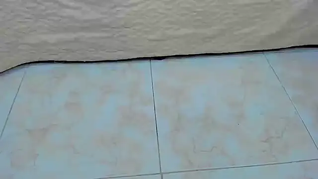 Snapshot of Chloe_lauren chatting on December 24, 2024, 1:49 am Chloe lauren online show from December 24, 2024, 1:49 am