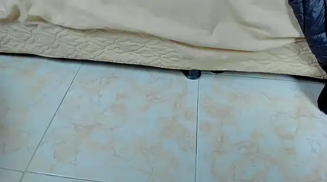 Snapshot of Chloe_lauren chatting on January 14, 2025, 2:08 am Chloe lauren online show from January 14, 2025, 2:08 am