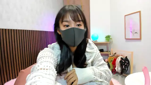 Snapshot of Coco_peach chatting on November 5, 2025, 2:42 pm Coco peach online show from November 5, 2025, 2:42 pm