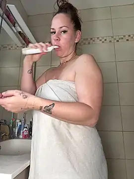 Sweety  venus online show from April 5, 2026, 8:54 am