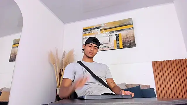 Snapshot of zander_2120 chatting on September 27, 2025, 1:06 pm zander 2120 online show from September 27, 2025, 1:06 pm