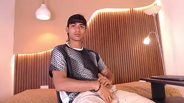 Snapshot of zander_2120 chatting on February 26, 2025, 2:05 pm zander 2120 online show from February 26, 2025, 2:05 pm