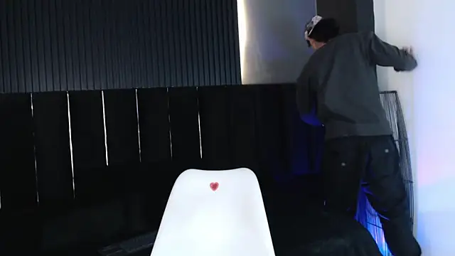 Snapshot of zander_2120 chatting on March 1, 2025, 12:07 am zander 2120 online show from March 1, 2025, 12:07 am