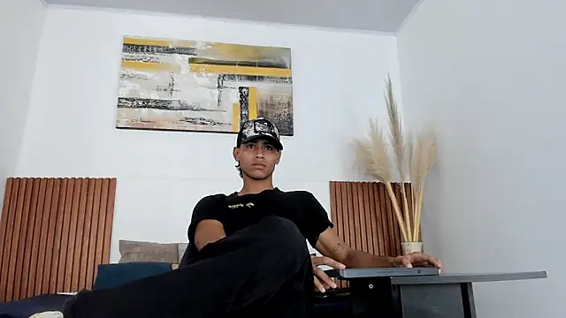 Snapshot of zander_2120 chatting on November 21, 2025, 1:21 pm zander 2120 online show from November 21, 2025, 1:21 pm