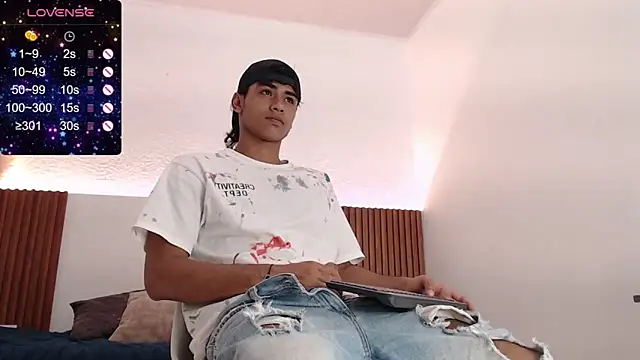 Snapshot of zander_2120 chatting on February 18, 2025, 3:31 am zander 2120 online show from February 18, 2025, 3:31 am