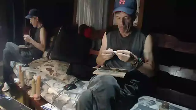 laye19 online show from November 16, 2025, 11:08 pm