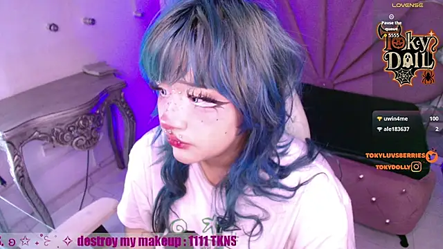 toky doll online show from October 21, 2025, 9:03 pm