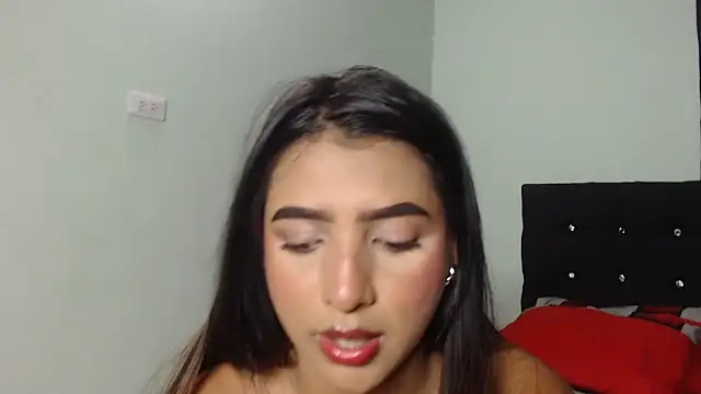 Snapshot of caroline_steven05 chatting on November 2, 2025, 5:12 am caroline steven05 online show from November 2, 2025, 5:12 am