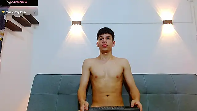 Snapshot of jeff_ross chatting on January 13, 2026, 5:06 pm jeff ross online show from January 13, 2026, 5:06 pm