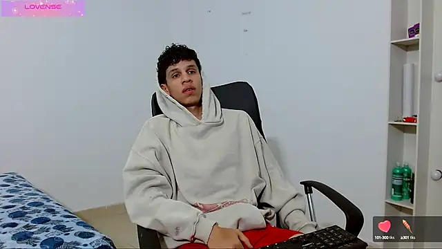 Snapshot of jeff_ross chatting on March 10, 2025, 10:24 pm jeff ross online show from March 10, 2025, 10:24 pm