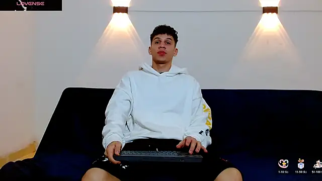 Snapshot of jeff_ross chatting on December 20, 2025, 10:40 am jeff ross online show from December 20, 2025, 10:40 am