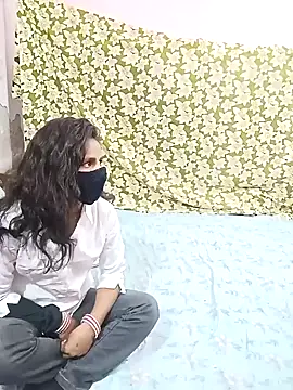 Snapshot of sexy_kaira chatting on January 23, 2025, 4:26 pm sexy kaira online show from January 23, 2025, 4:26 pm