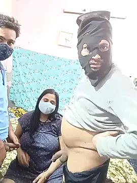 Snapshot of sexy_kaira chatting on February 12, 2025, 11:51 pm sexy kaira online show from February 12, 2025, 11:51 pm