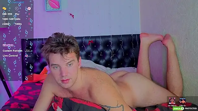 ArthurWhitee online show from February 15, 2026, 7:51 am