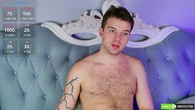 ArthurWhitee online show from April 17, 2026, 8:28 am