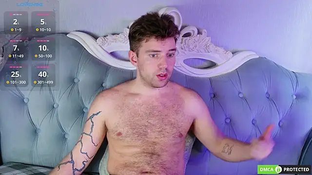 ArthurWhitee online show from April 12, 2026, 8:28 am