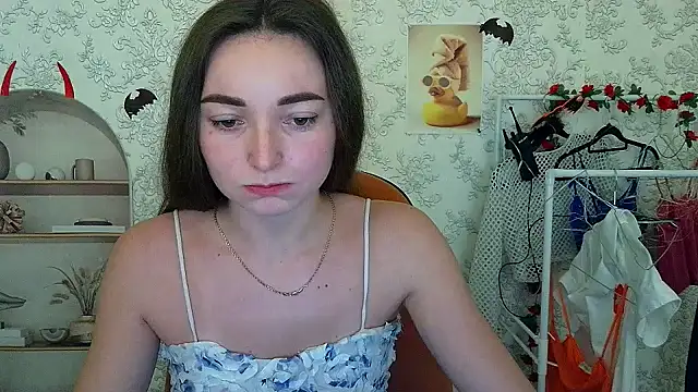 Snapshot of _Barbie_Kiss_ chatting on November 1, 2025, 10:42 am Barbie Kiss online show from November 1, 2025, 10:42 am