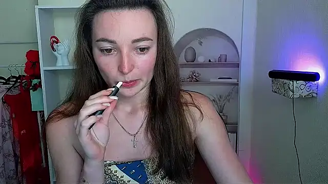 Snapshot of _Barbie_Kiss_ chatting on June 17, 2026, 3:11 pm Barbie Kiss online show from June 17, 2026, 3:11 pm